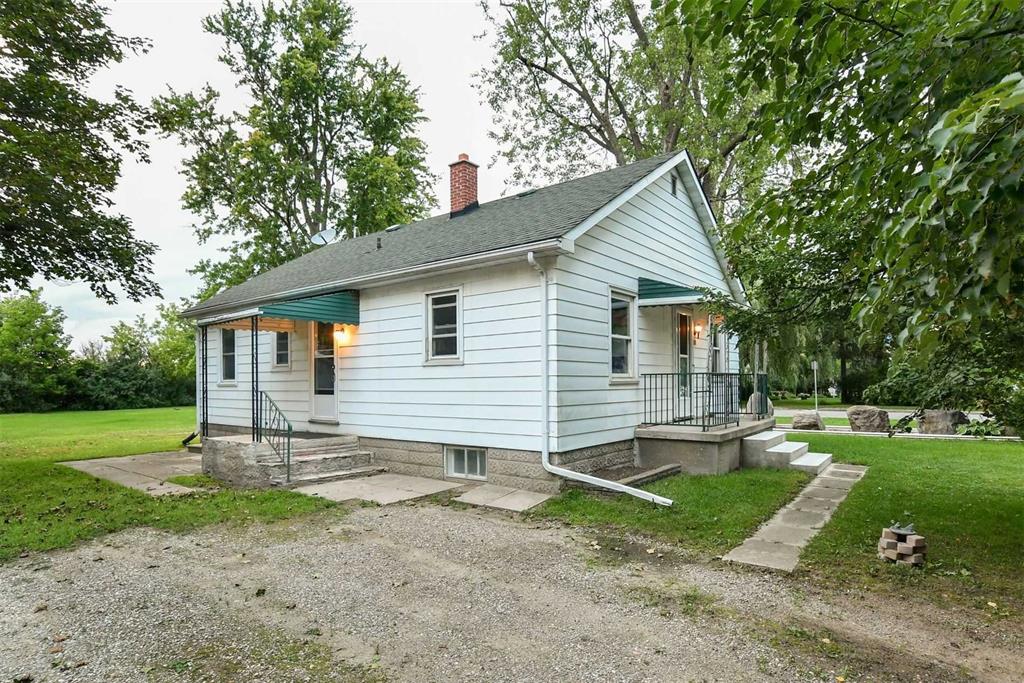 44 Queen St Alliston - Ted Tesseris