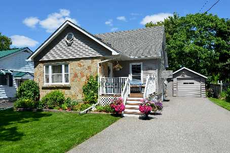 100 Main St W Beeton - Ted Tesseris