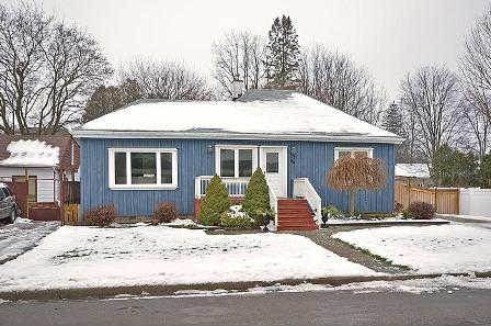 90 Centre St S Alliston - Ted Tesseris