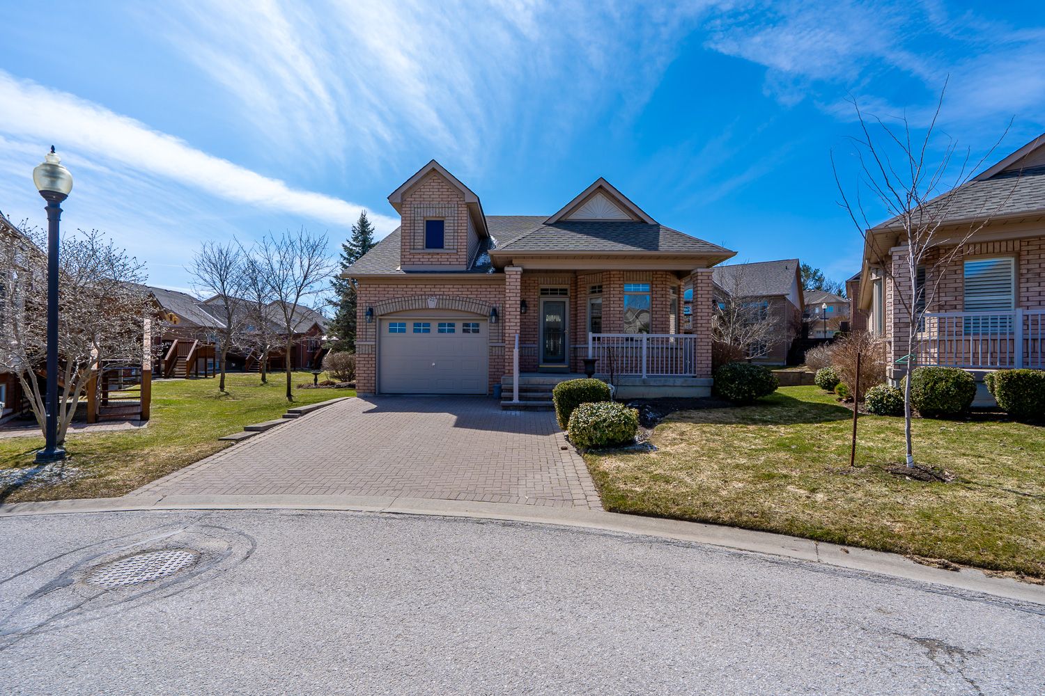 22 Artisan Lane Alliston - Ted Tesseris