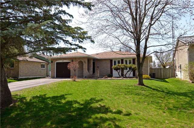 220 Centre St N Beeton - Ted Tesseris