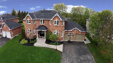 16 Dungey Cres Alliston - Ted Tesseris