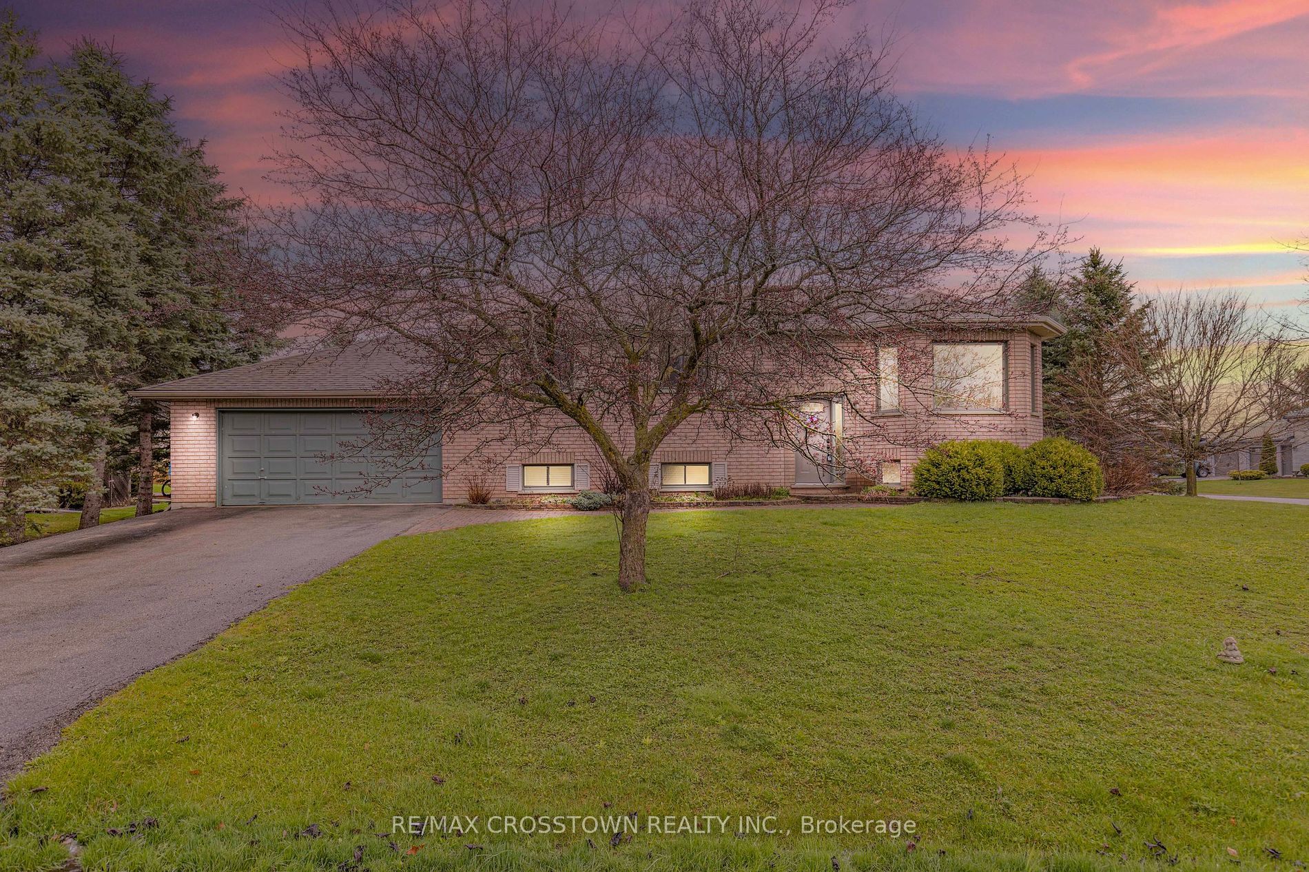 28 Marshall Cres Baxter - Ted Tesseris