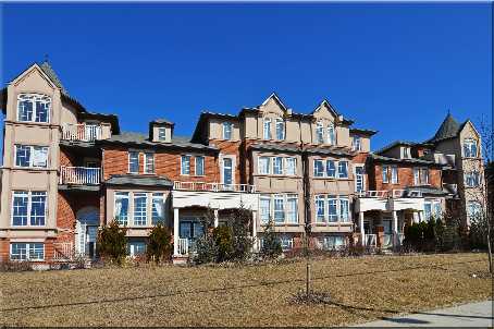 75 Zokol Dr Aurora - Ted Tesseris