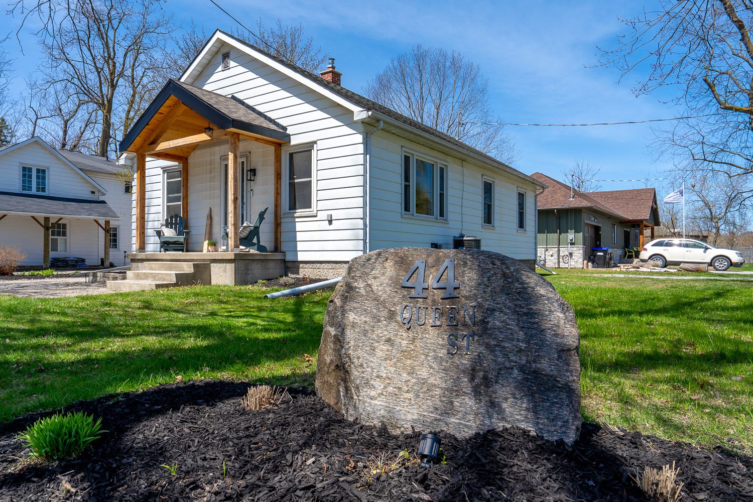 44 Queen St Alliston - Ted Tesseris